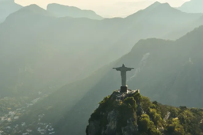 I Squared Capital Targets Brazilâs AI Boom with Elea Acquisition