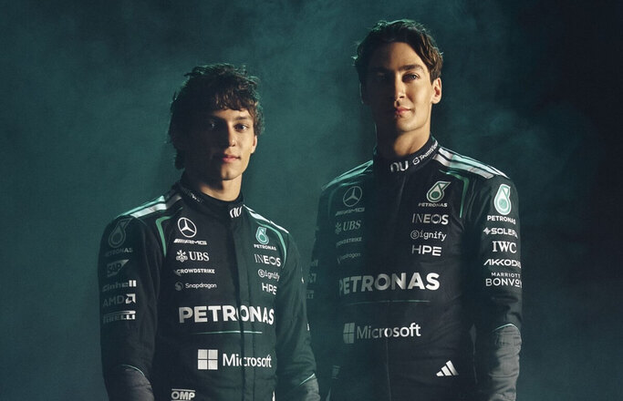 Microsoft Powers Mercedes F1 Teamâs Data-Driven Future