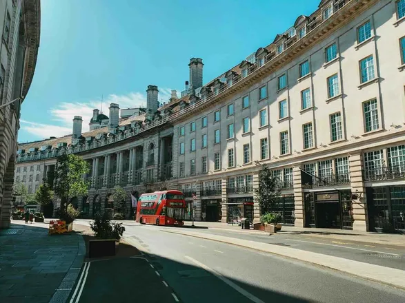 Pure Data Centres Group Installs Final Transformer at 90 MW London Campus