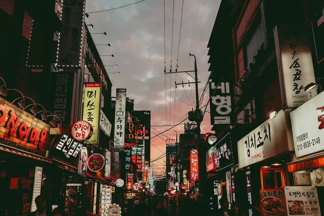 South Koreaâs $576B AI Chip Plan Faces DRAM Lawsuit Shadow