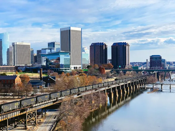 Virginia Tightens Permitting for Major Data Centers